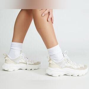 SOREL Kinetic Breakthru Tech Lace Up Athletic Sneakers In Beige Size 9.5 Sporty